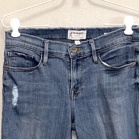 Frame Le Skinny de Jeanne Medium Wash Mid Rise Distressed Raw Edge Jeans 4946 - Picture 2 of 8